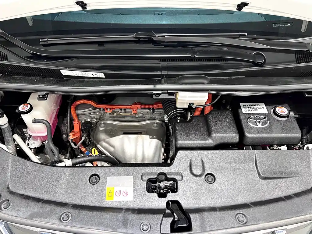 Toyota Alphard 2023 — фото 17