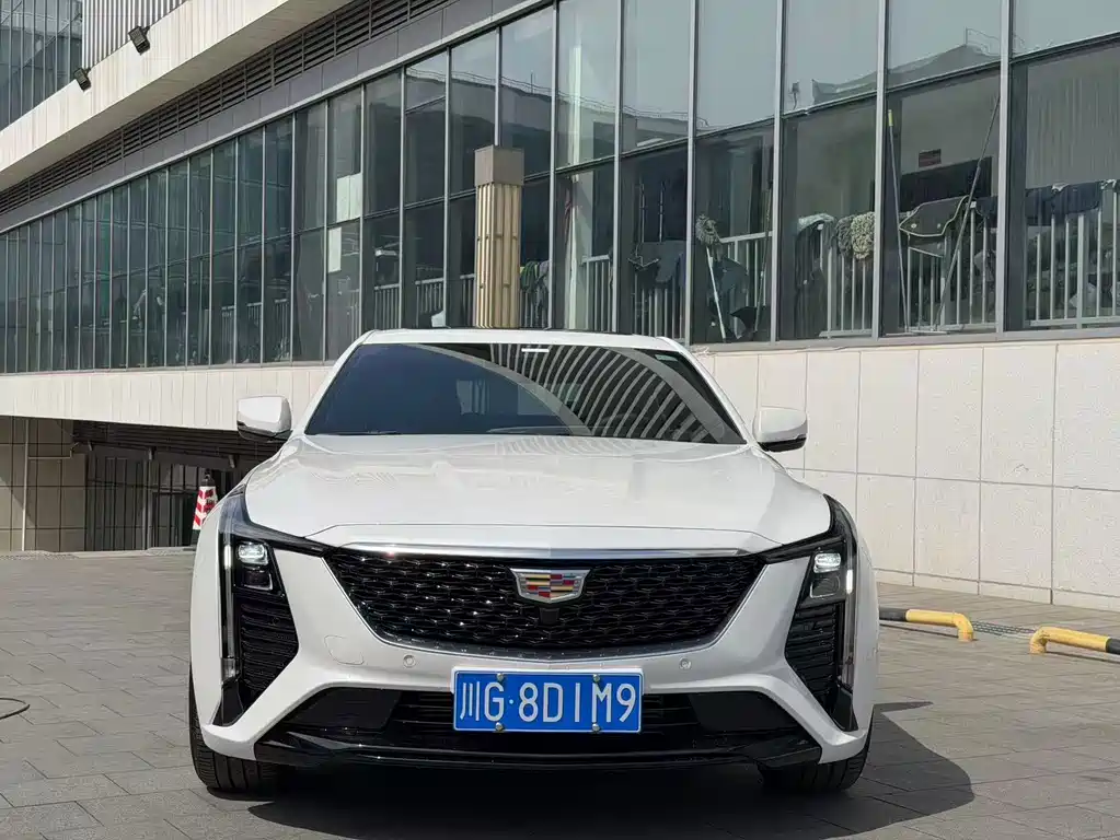 Cadillac CT5 2025 — фото 2