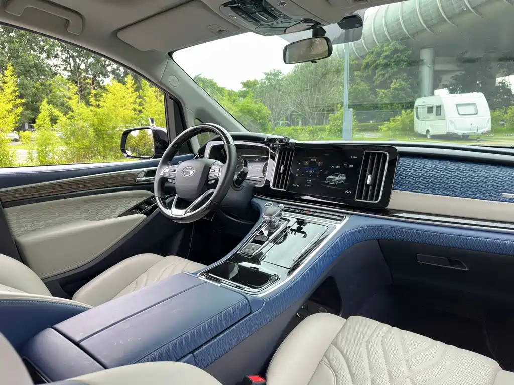GAC Trumpchi M8 2022 — фото 22