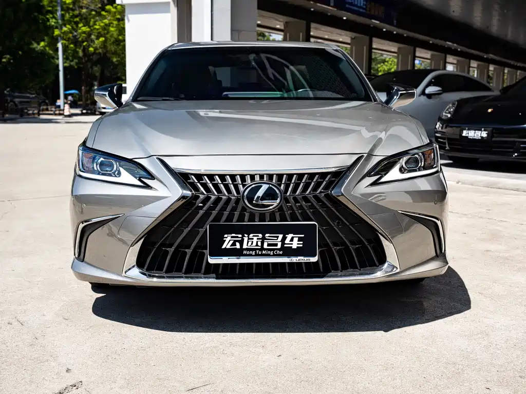 Lexus ES 2023 — фото 2