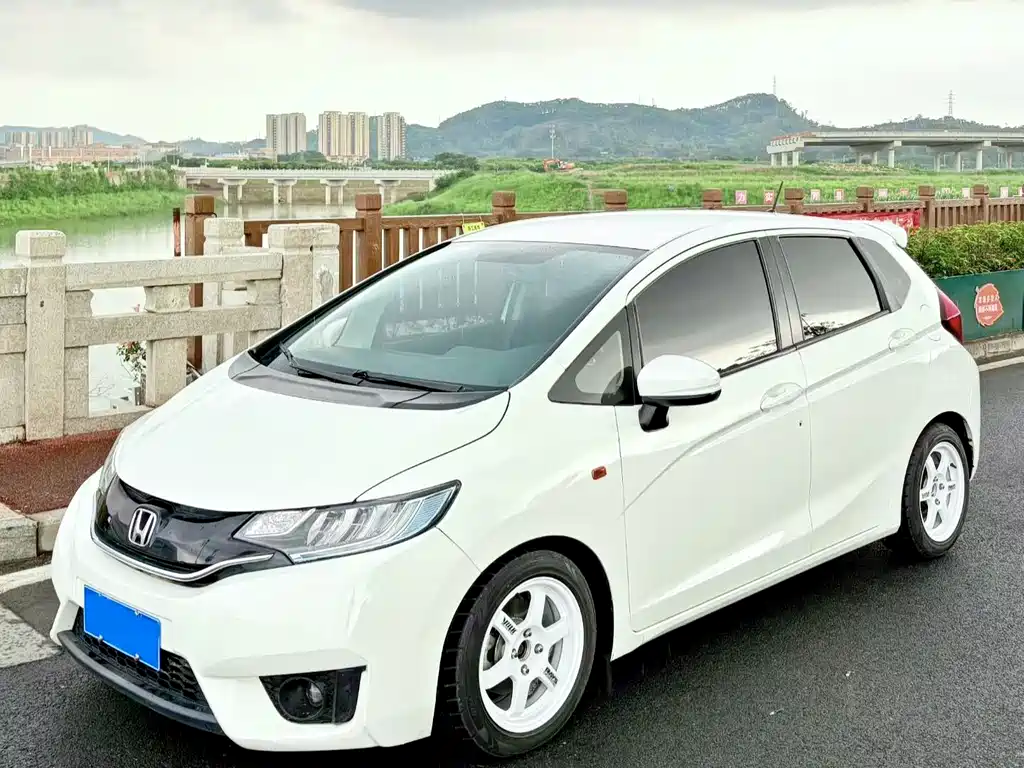 Honda Fit 2018 — фото 56