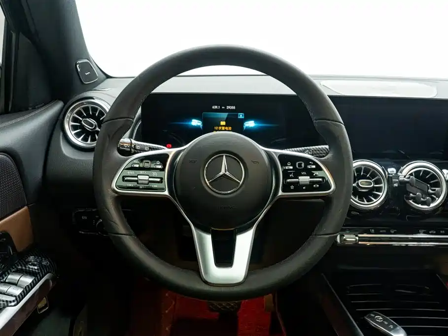 Mercedes-Benz GLB 2022 — фото 19