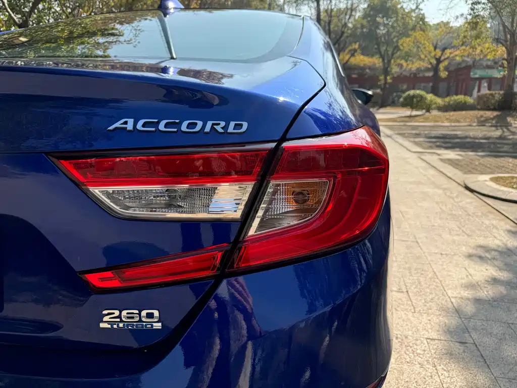 Honda Accord 2021 — фото 18