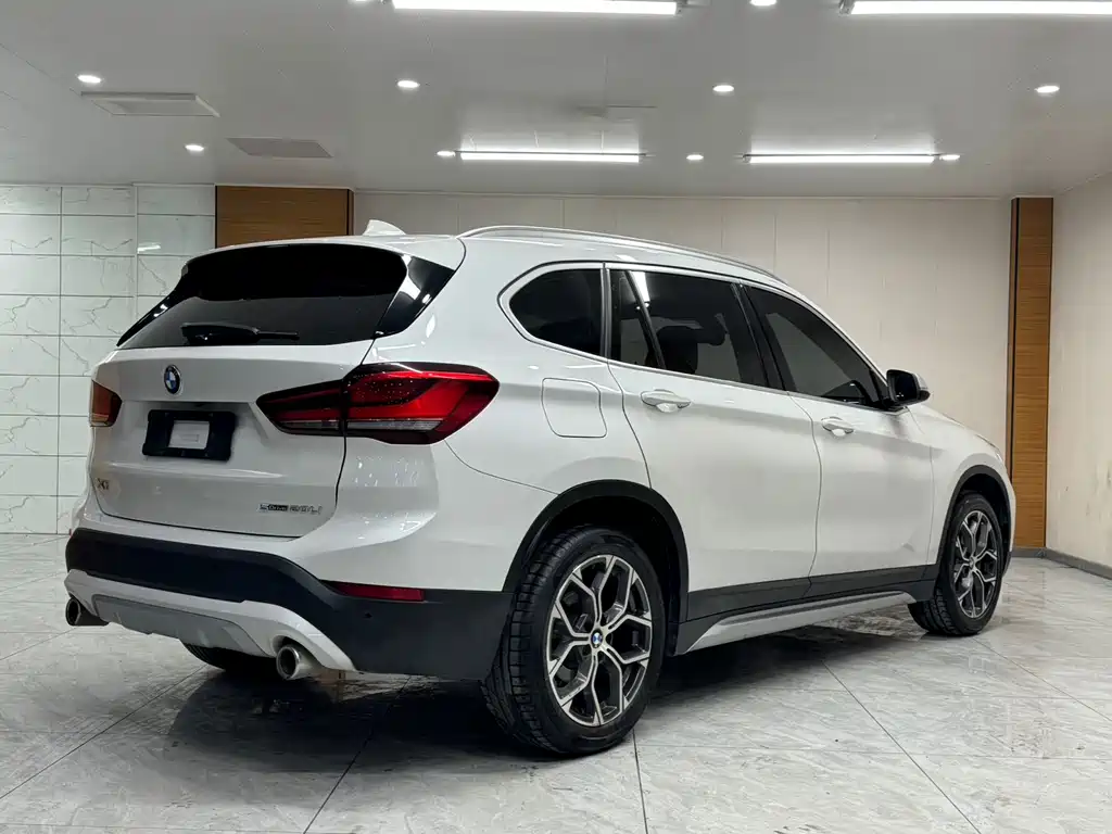 BMW X1 2022 — фото 6
