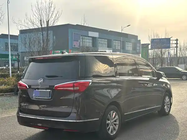 Buick GL8 2017