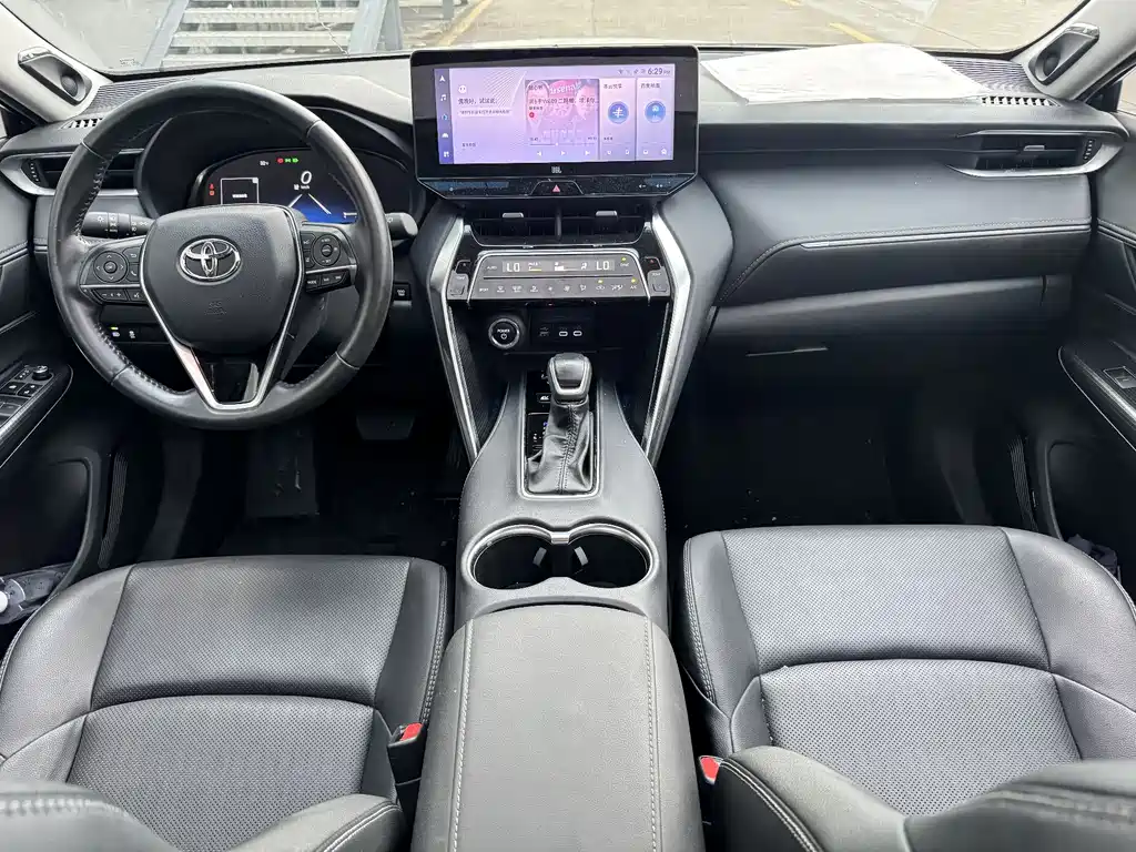 Toyota Venza 2023 — фото 10