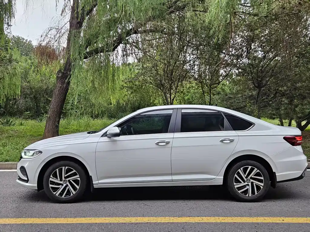Volkswagen Lavida 2025