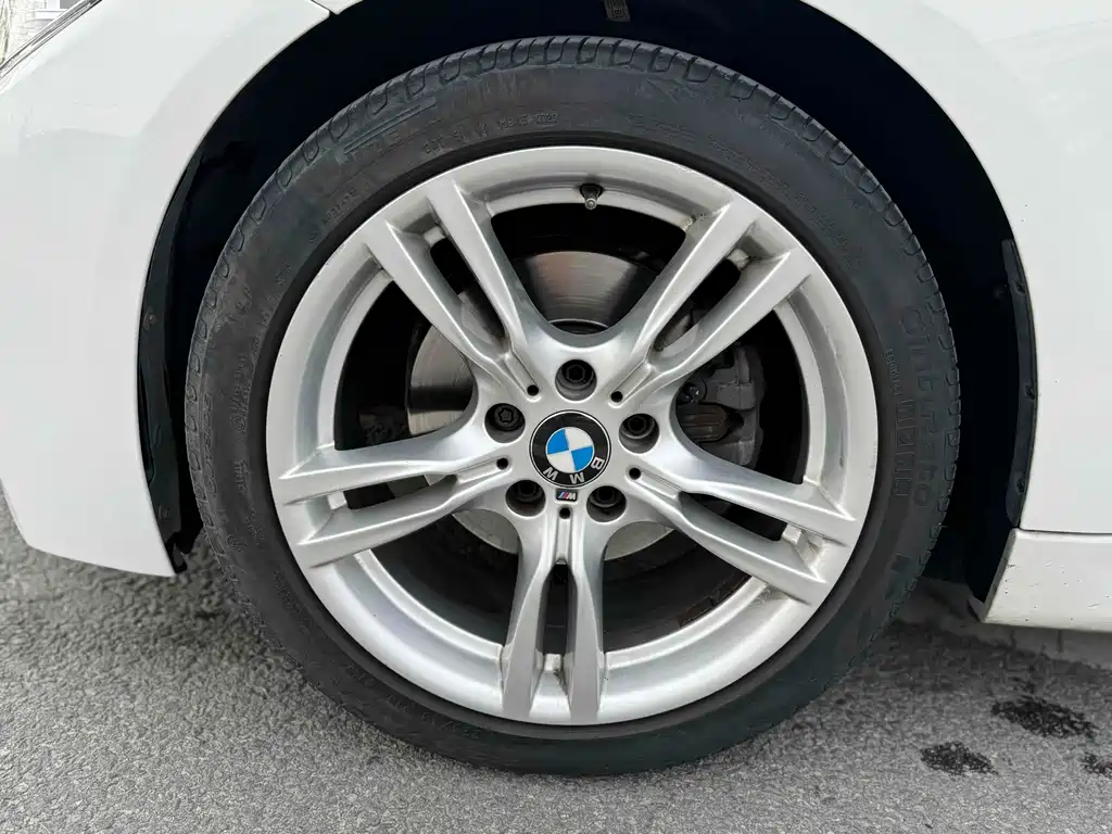BMW 3 Series 2017 — фото 24