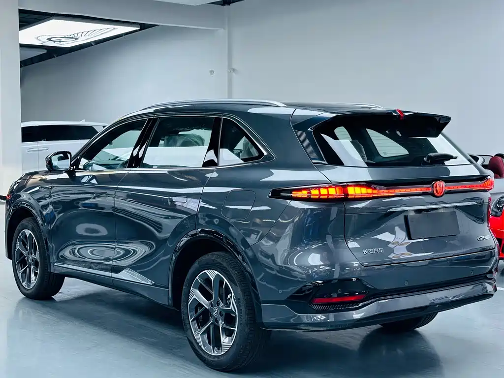 Changan CS75 PLUS 2026 — фото 13