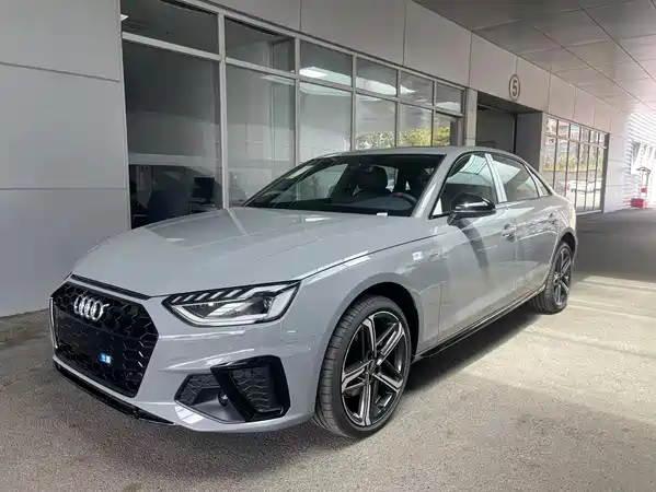Audi A4L 2025
