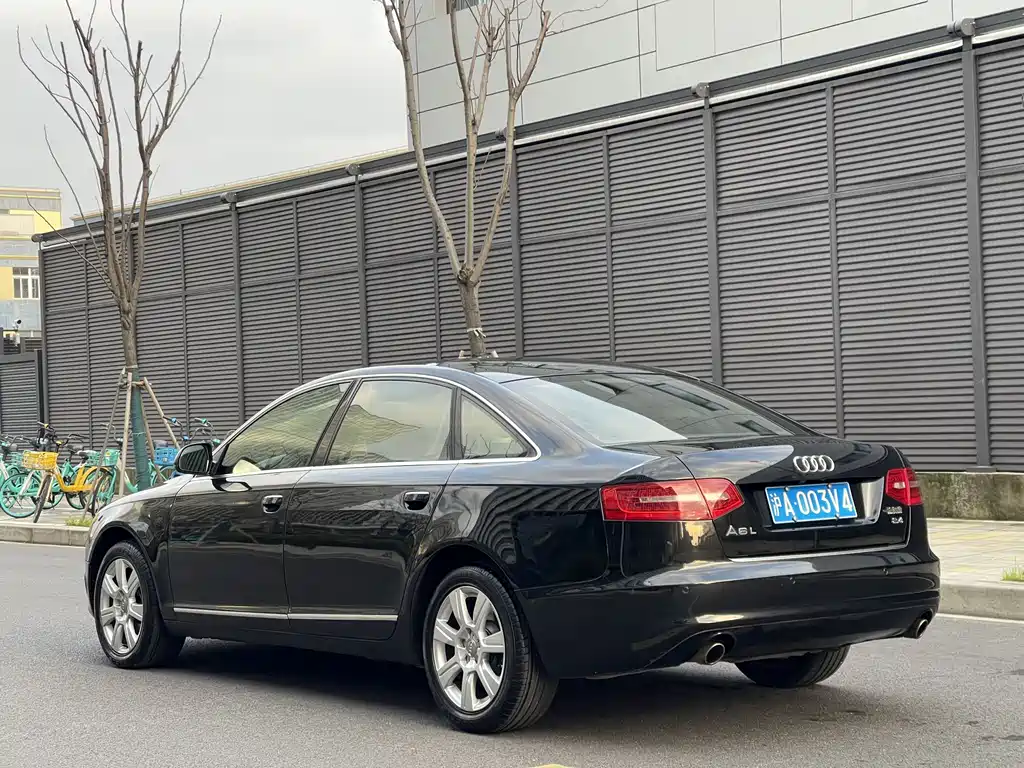 Audi A6L 2010 — фото 4