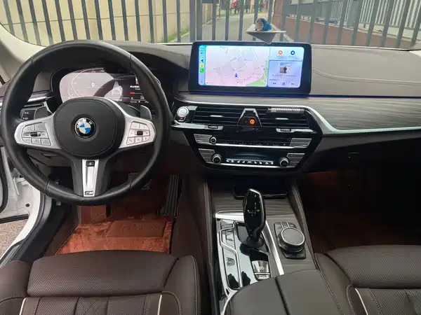 BMW 5 Series 2023
