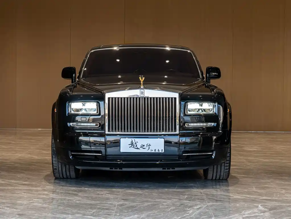 Rolls-Royce Phantom 2015 — фото 4