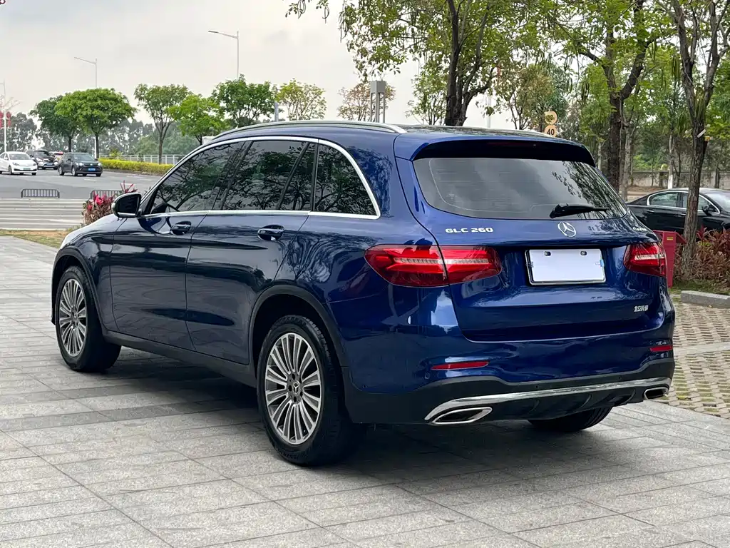 Mercedes-Benz GLC 2017 — фото 13