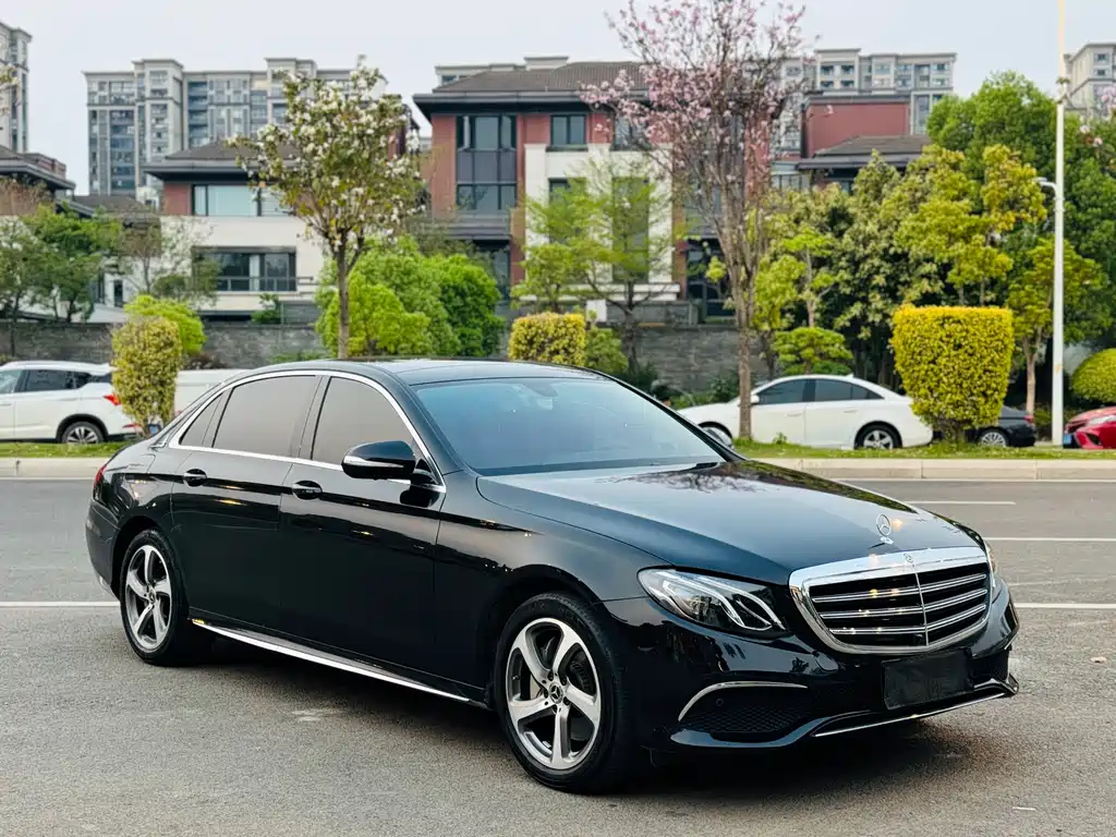 Mercedes-Benz E-Class 2019 — фото 3