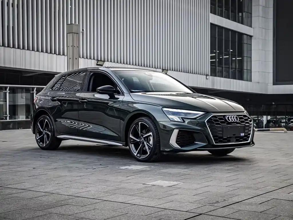 Audi A3 2024 — фото 2