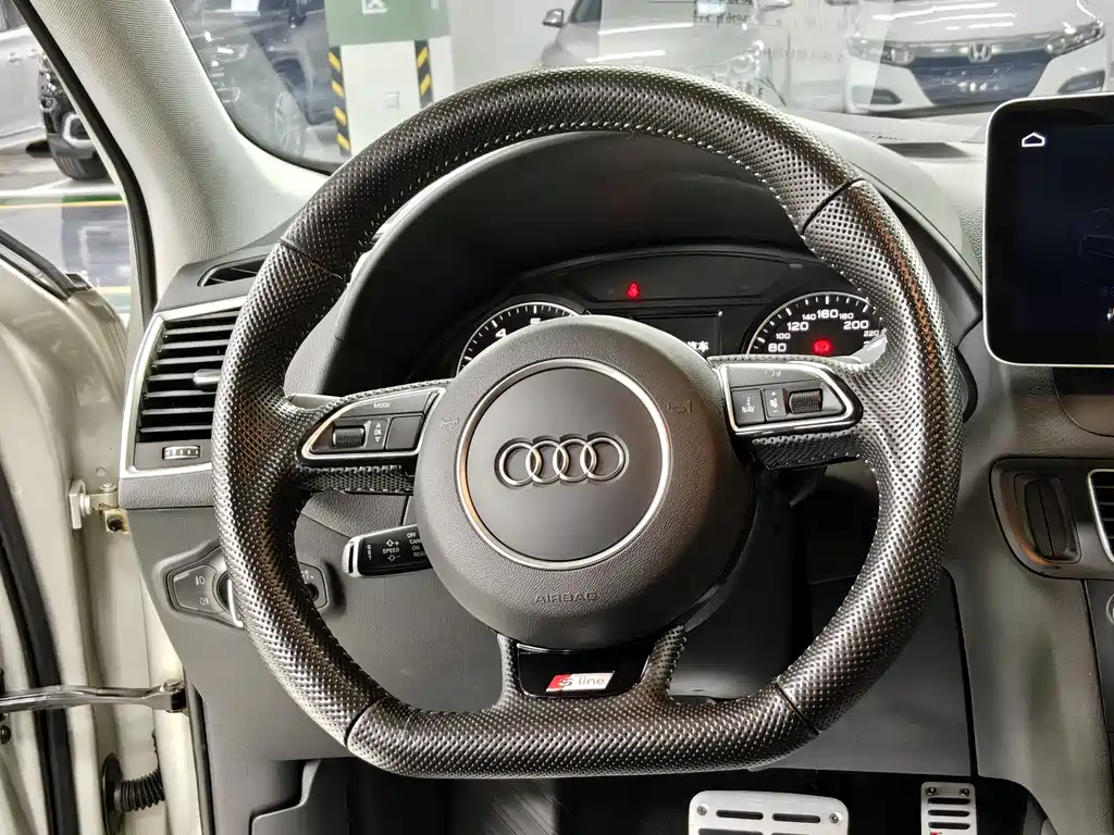 Audi Q5 2018 — фото 15
