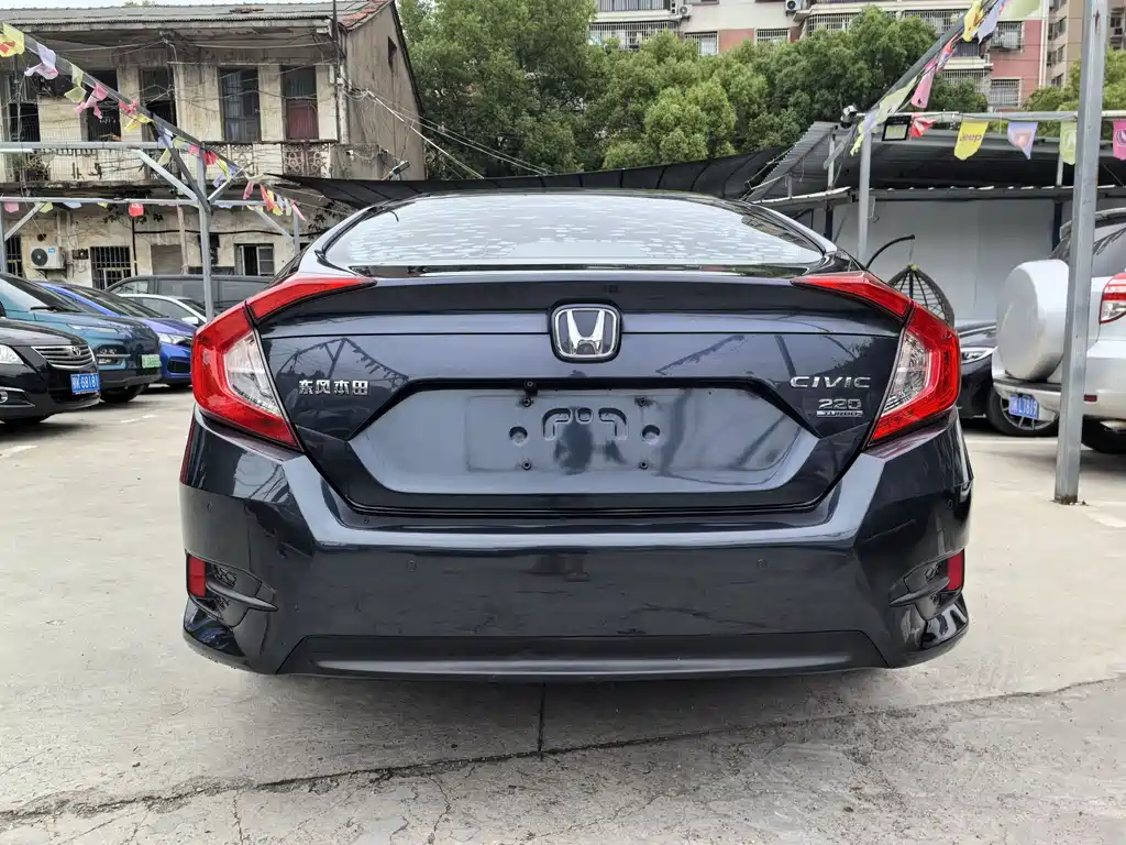 Honda Civic 2019 — фото 9