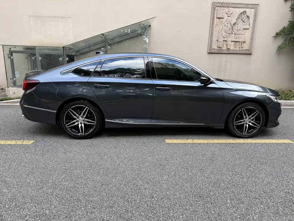 Honda Accord 2023 — фото 13