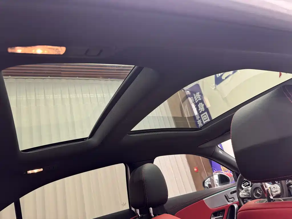 Mercedes-Benz A-Class AMG 2021 — фото 18