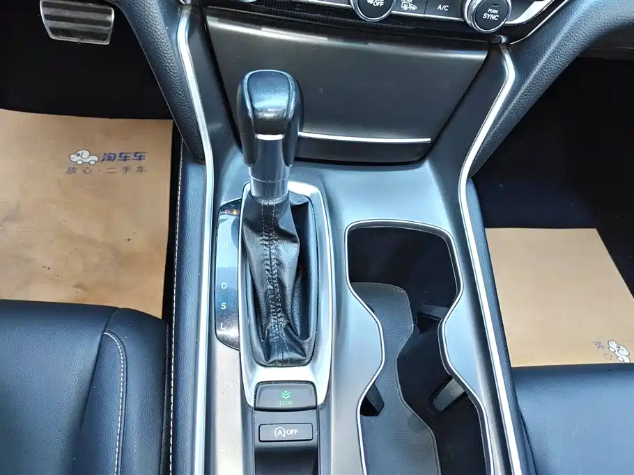 Honda Accord 2022 — фото 16