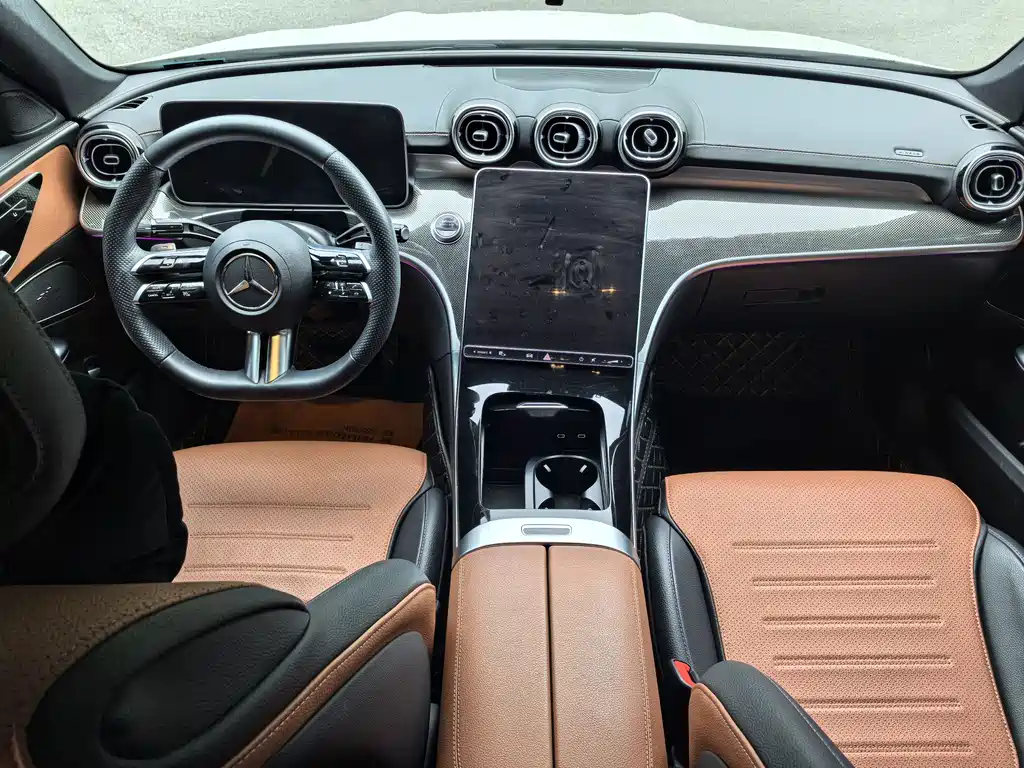 Mercedes-Benz C-Class 2023 — фото 7