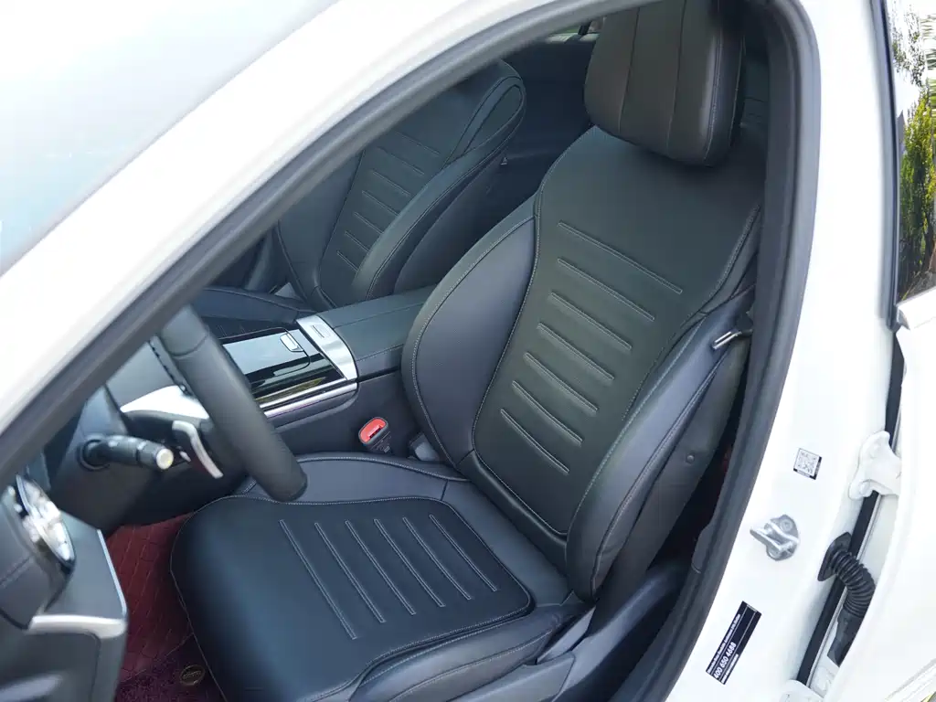 Mercedes-Benz C-Class 2022 — фото 14