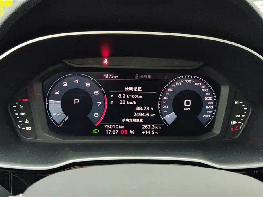 Audi Q3 2021 — фото 14