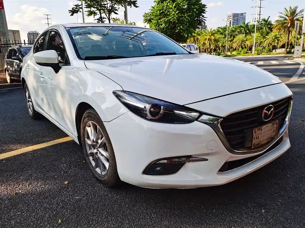 Mazda 3 Axela 2017 — фото 3