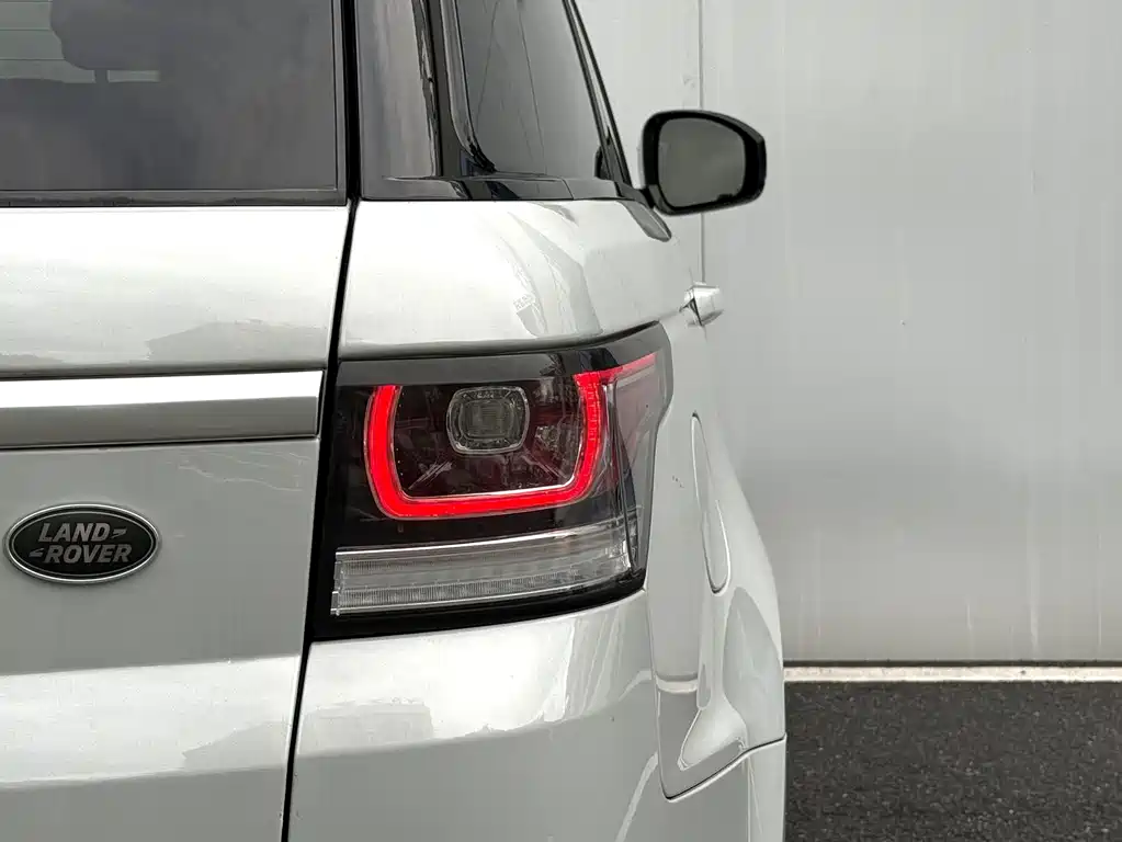 Land Rover Range Rover Sport 2017 — фото 22