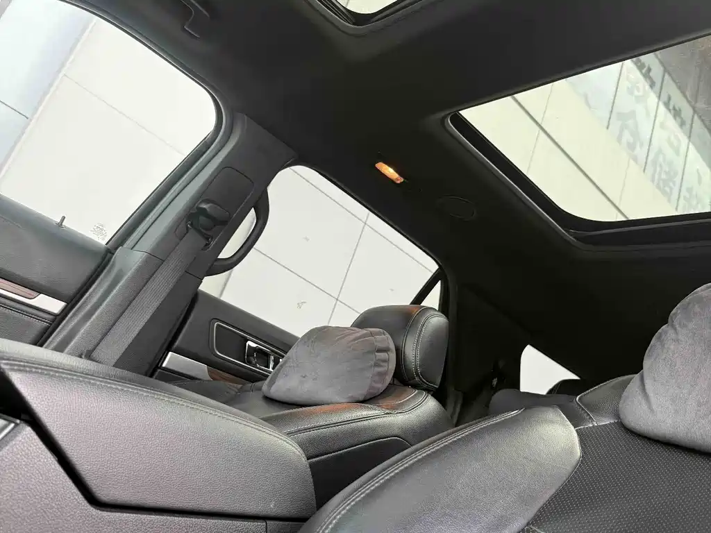 Ford Explorer 2018 — фото 10