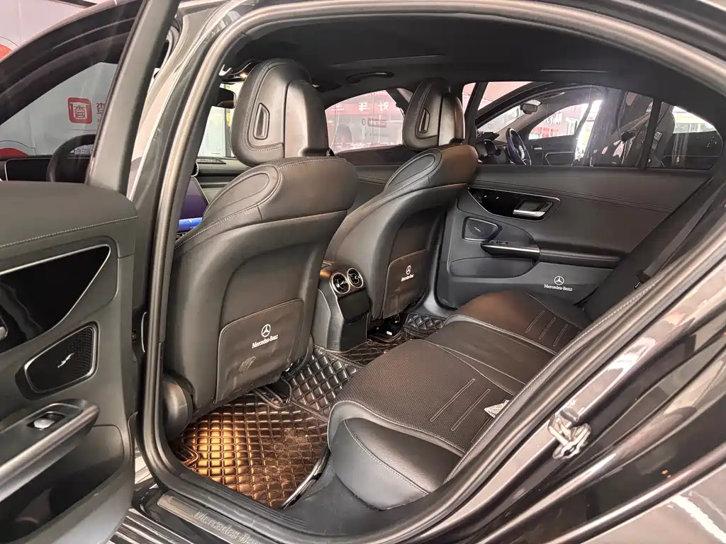 Mercedes-Benz C-Class 2023