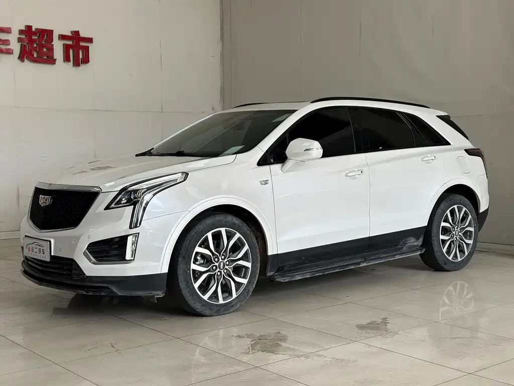 Cadillac XT5 2023 — фото 1