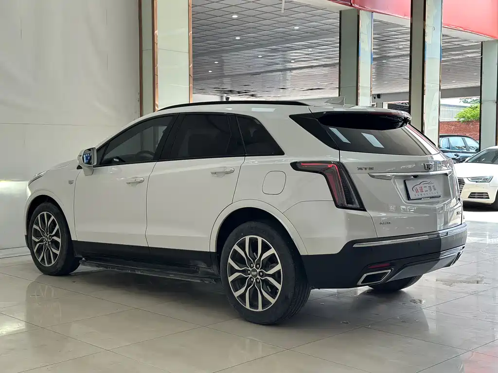 Cadillac XT5 2023 — фото 18