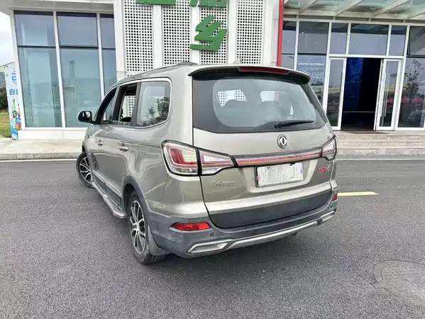 Dongfeng Fengxing SX6 2017