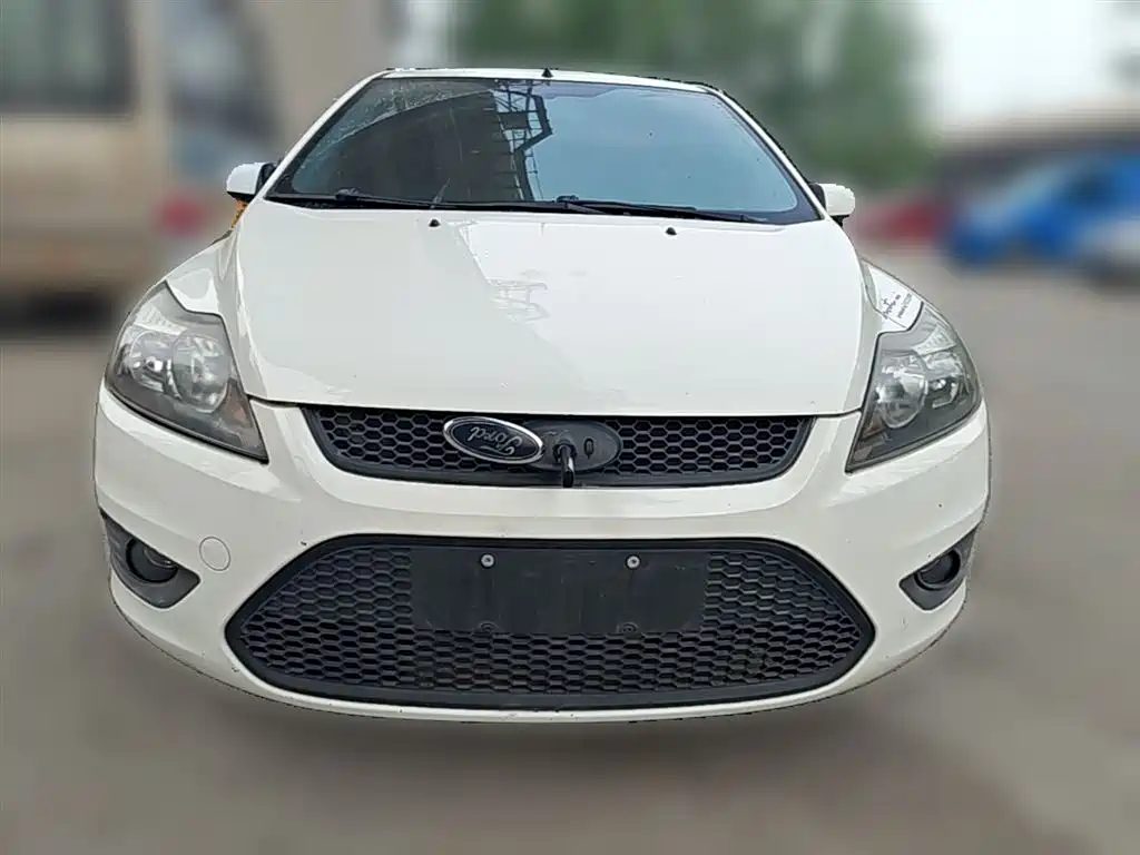 Ford Focus 2014 — фото 5
