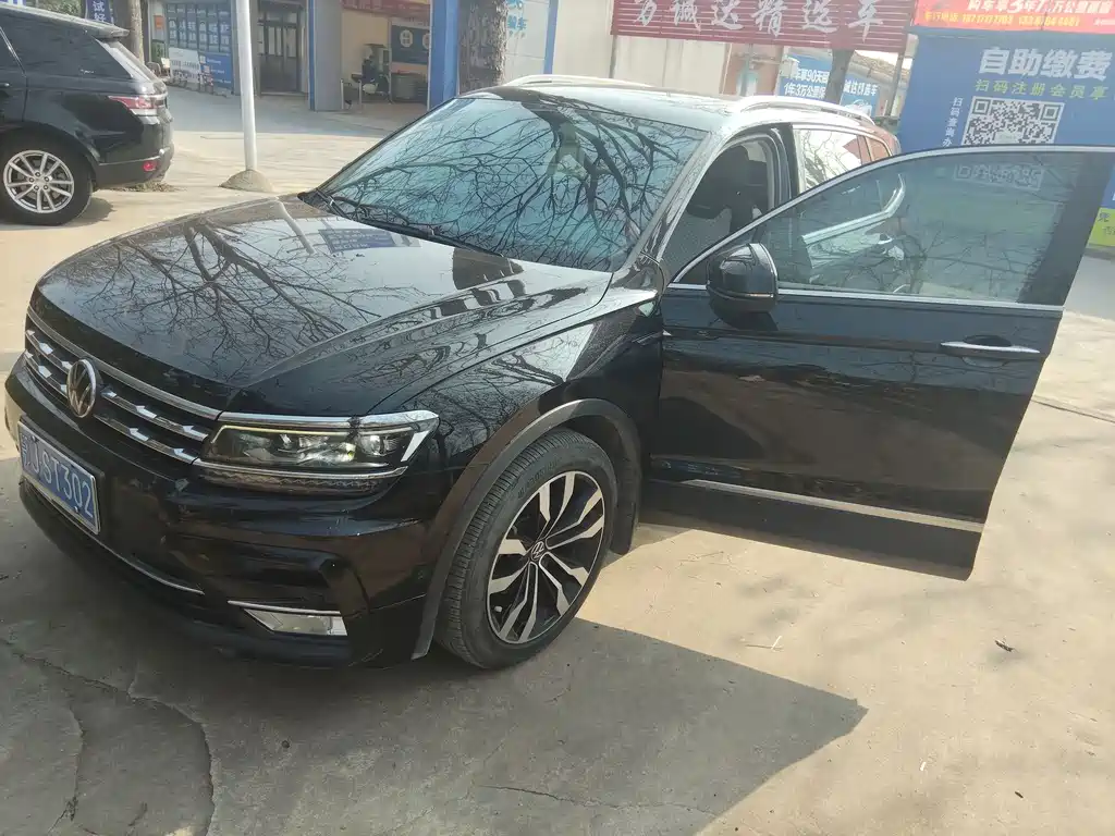 Volkswagen Tiguan L 2021 — фото 8