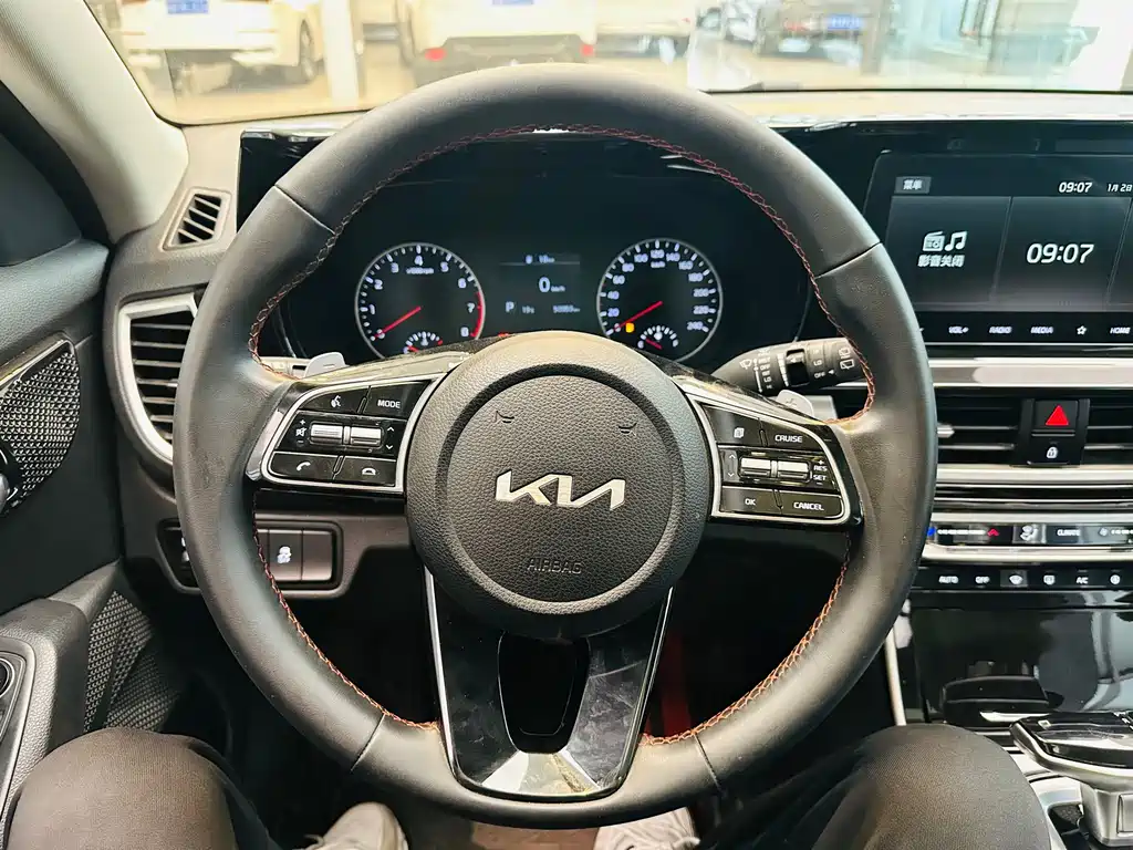 Kia KX3 2021 — фото 8