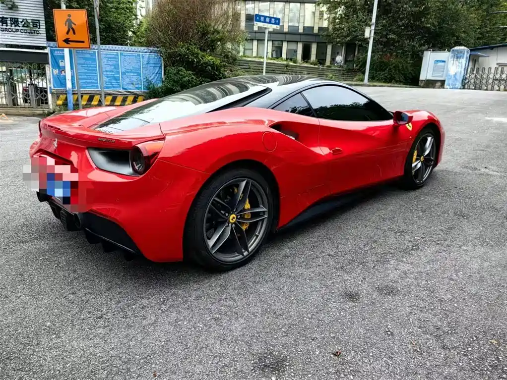 Ferrari 488 2018 — фото 5
