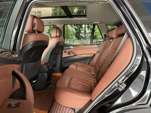 BMW X5 2011