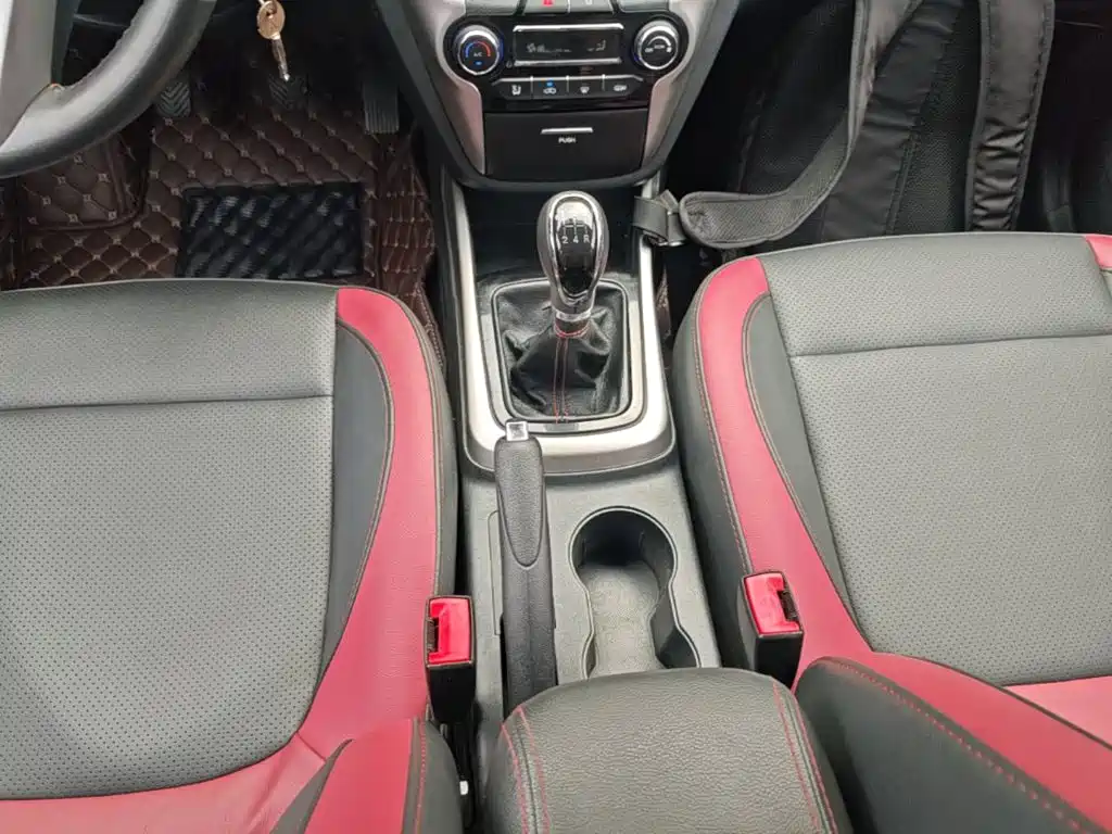 Changan Eado XT 2015 — фото 14