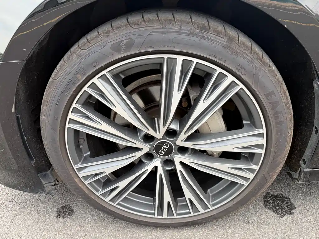 Audi A6L 2022 — фото 25