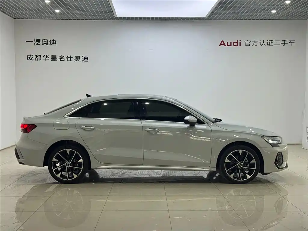 Audi A3 2025 — фото 3
