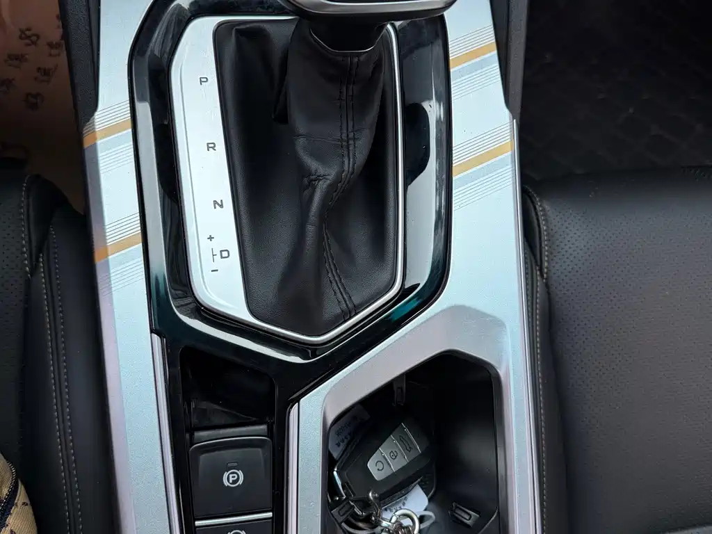 Geely Emgrand L 2022 — фото 10