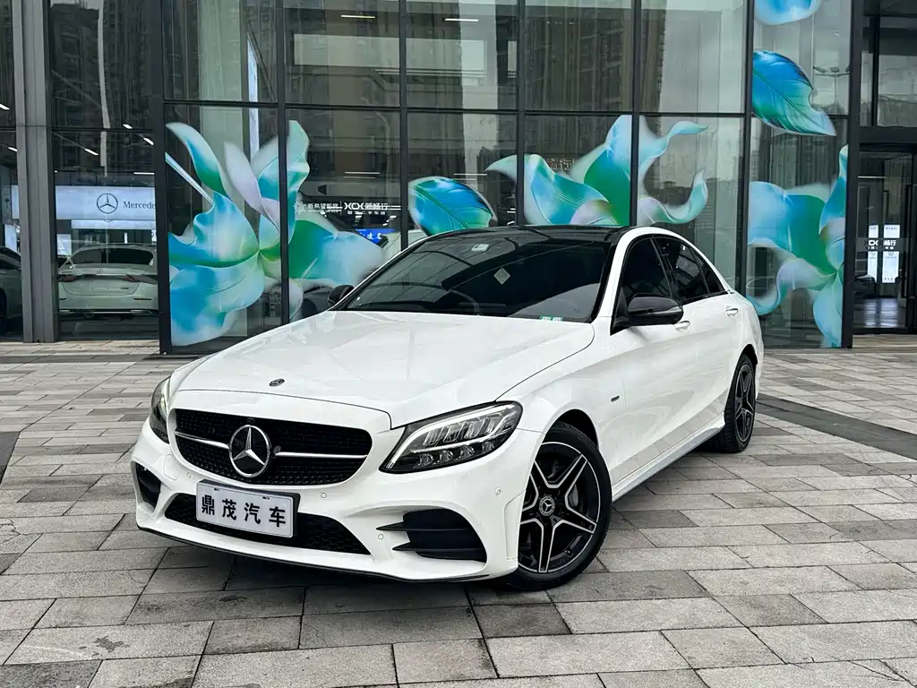 Mercedes-Benz C-Class 2021