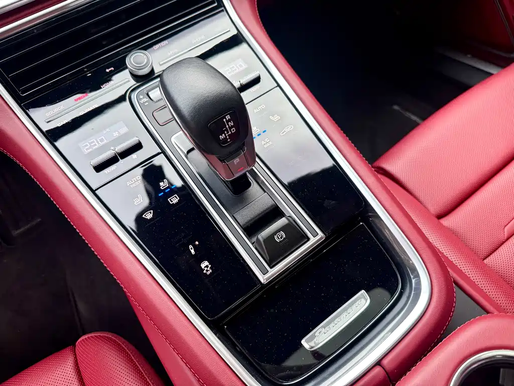 Porsche Panamera 2023 — фото 13