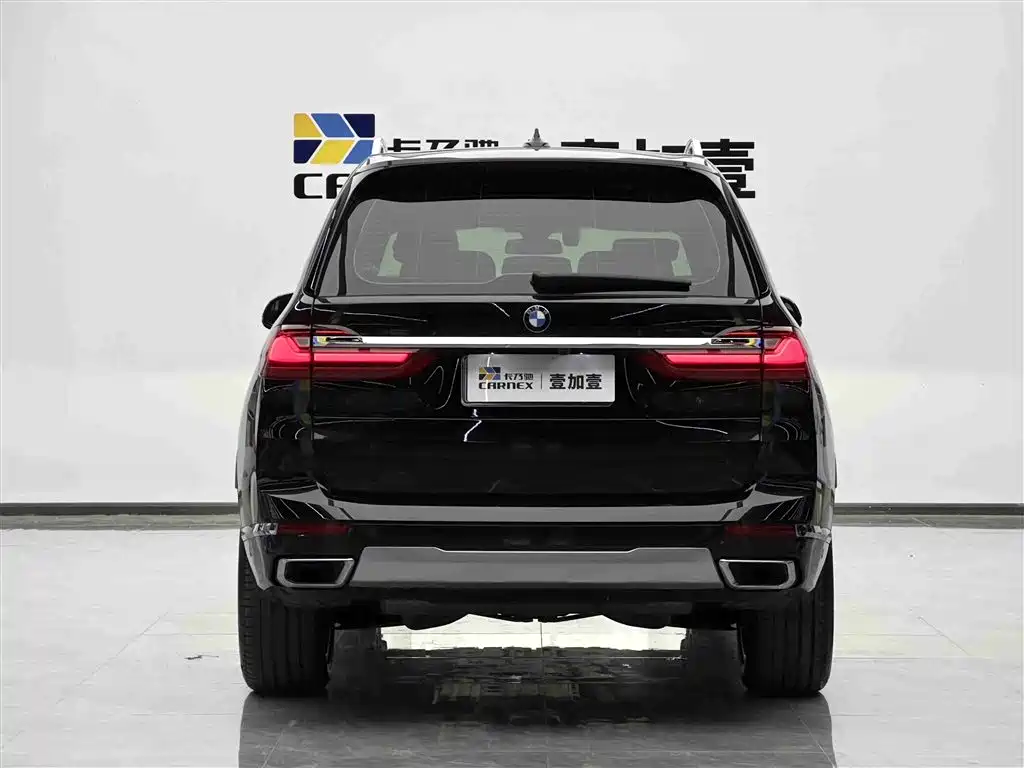 BMW X7 2022 — фото 17