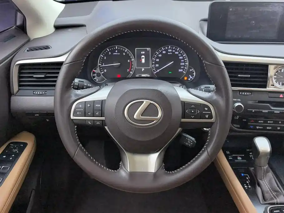 Lexus RX 2017 — фото 15