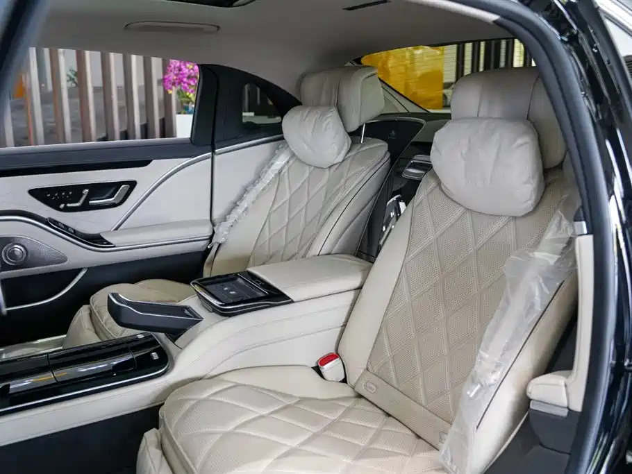 Mercedes-Benz S-Class 2024 — фото 10
