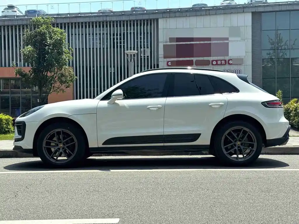 Porsche Macan 2022 — фото 4